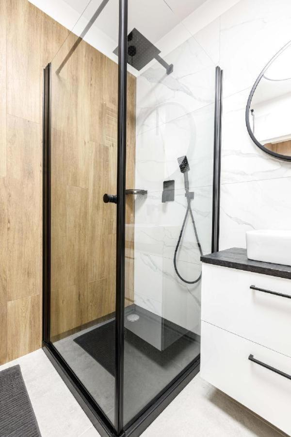 Urban Chic - Studio Apartment - Odra View&Witolda Вроцлав Екстер'єр фото