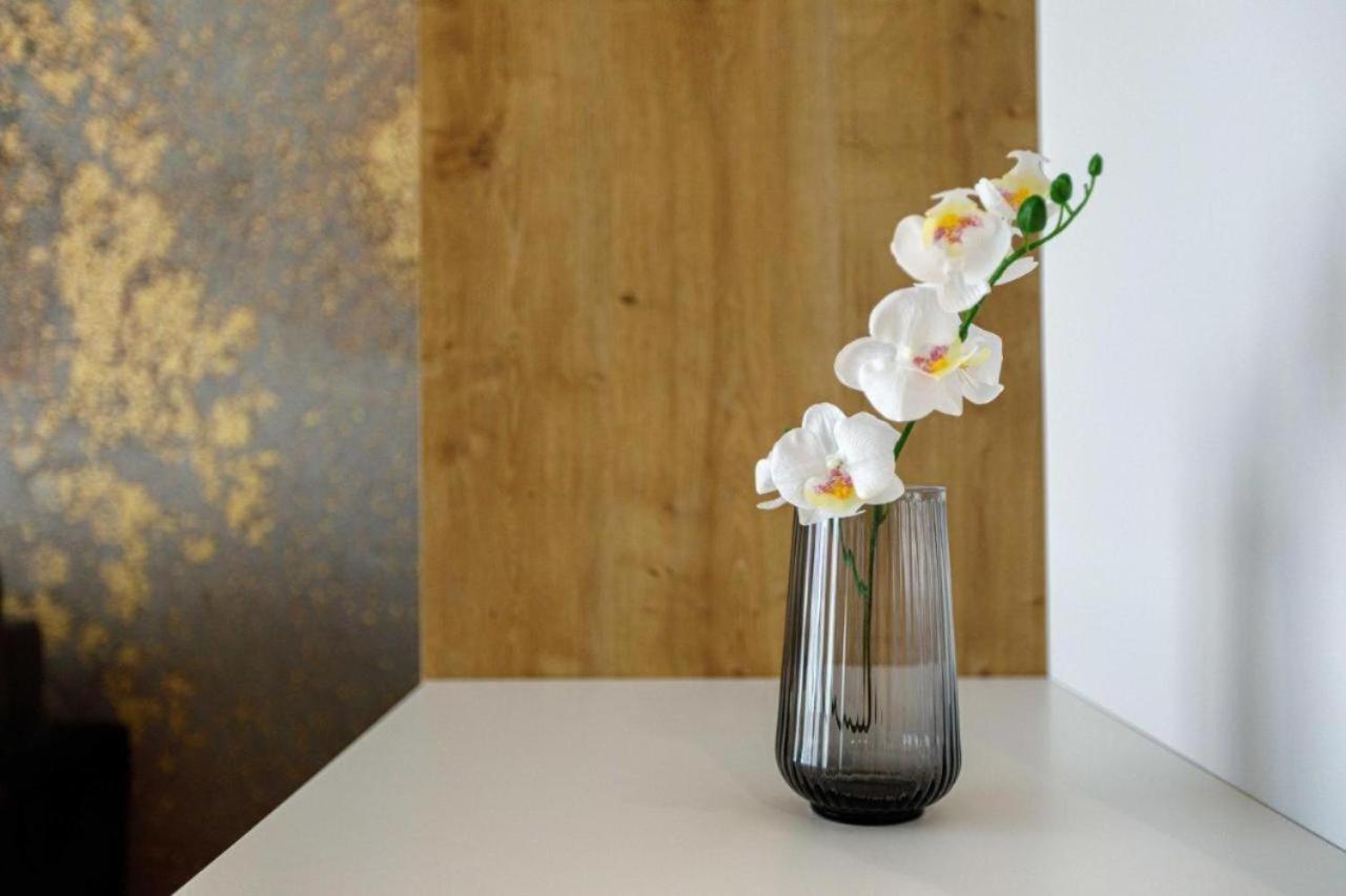 Urban Chic - Studio Apartment - Odra View&Witolda Вроцлав Екстер'єр фото
